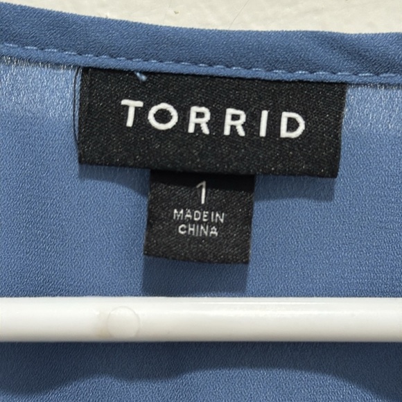 Torrid- Flutter Sleeve Babydoll Top Bouse 1X Plus Size - Picture 2 of 7